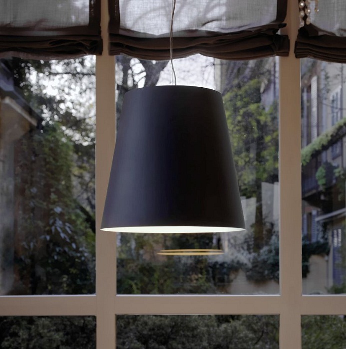 A Max Pendant lamp by Fontana Arte Lamps A Max Pendant lamp by Fontana Arte Lamps